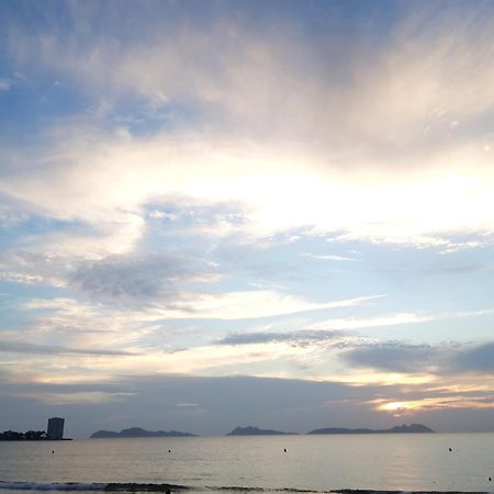 Atico En La Playa De Samil Apartment Vigo Exterior photo
