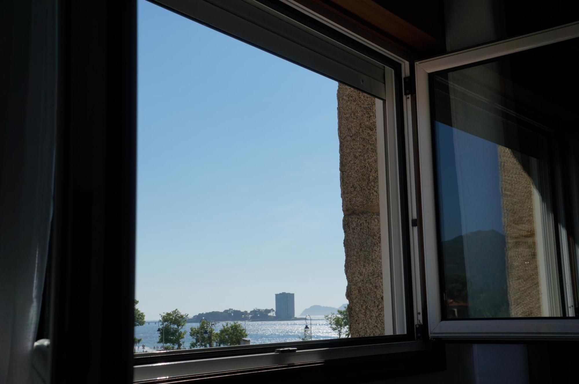 Atico En La Playa De Samil Apartment Vigo Exterior photo